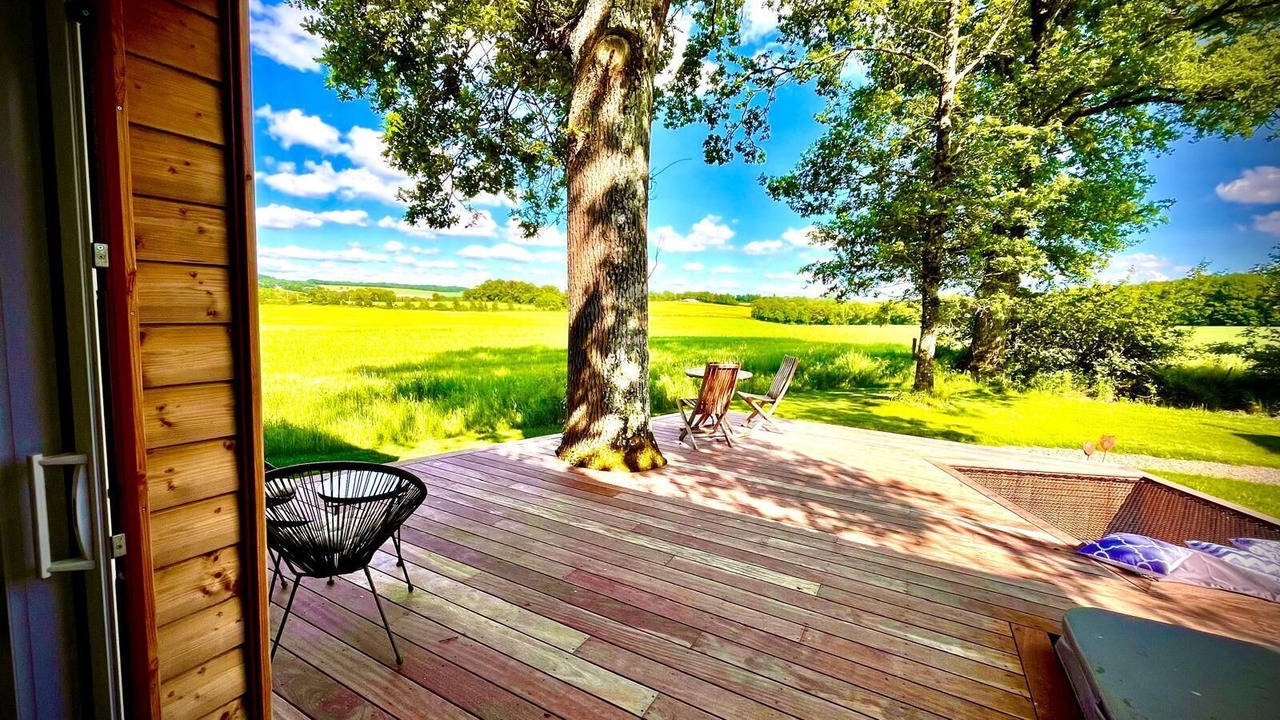 Photo of Patio Balcony in Saint-Fargeau