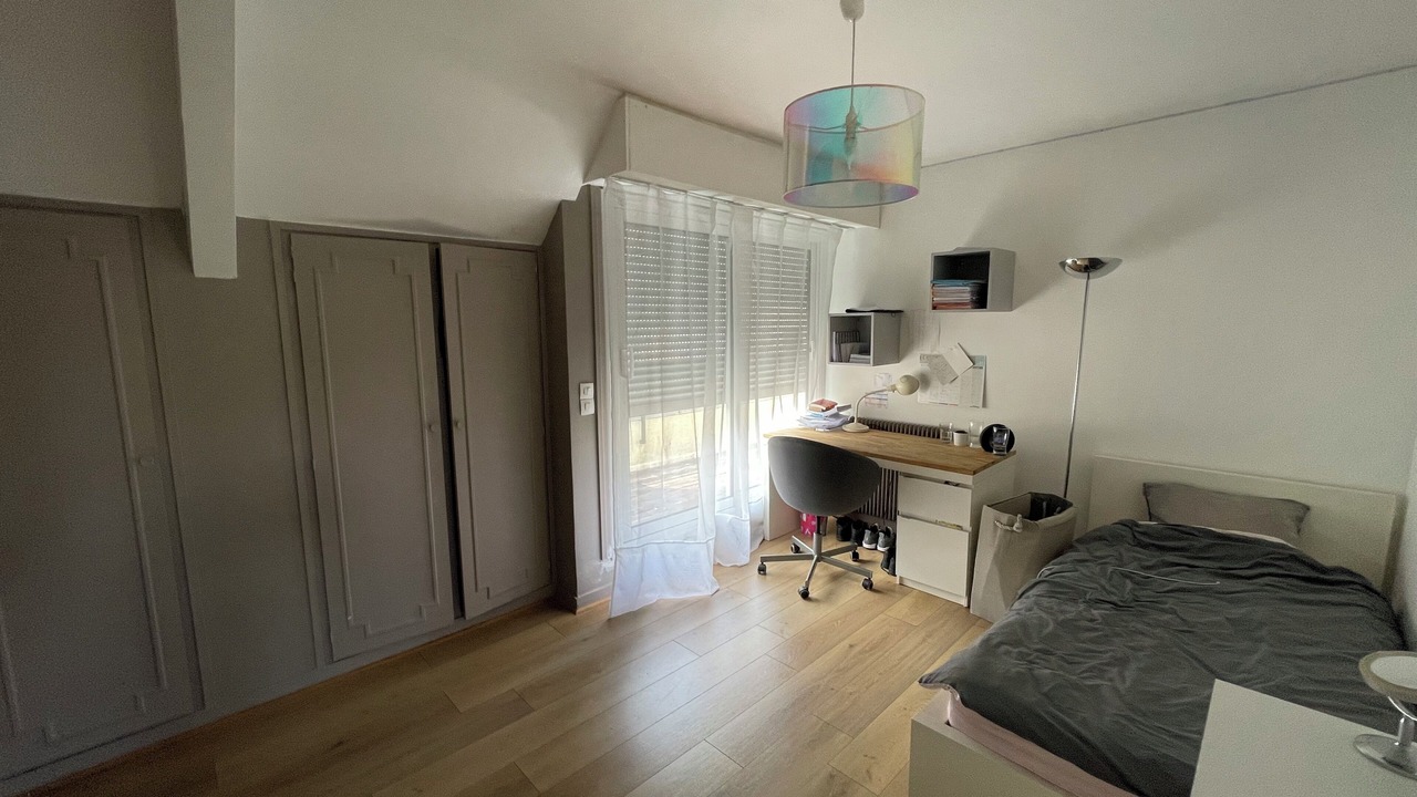 Photo of Bedroom in Louveciennes