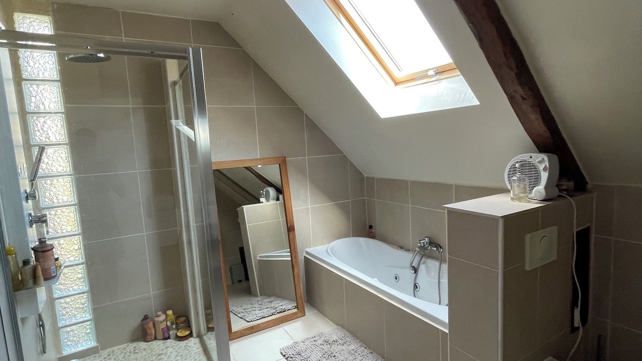Photo of Bathroom in Louveciennes