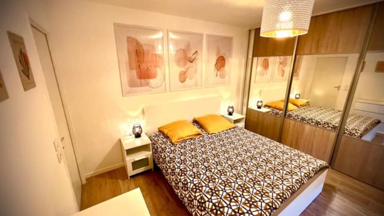 Photo of Bedroom in Vert-le-Grand