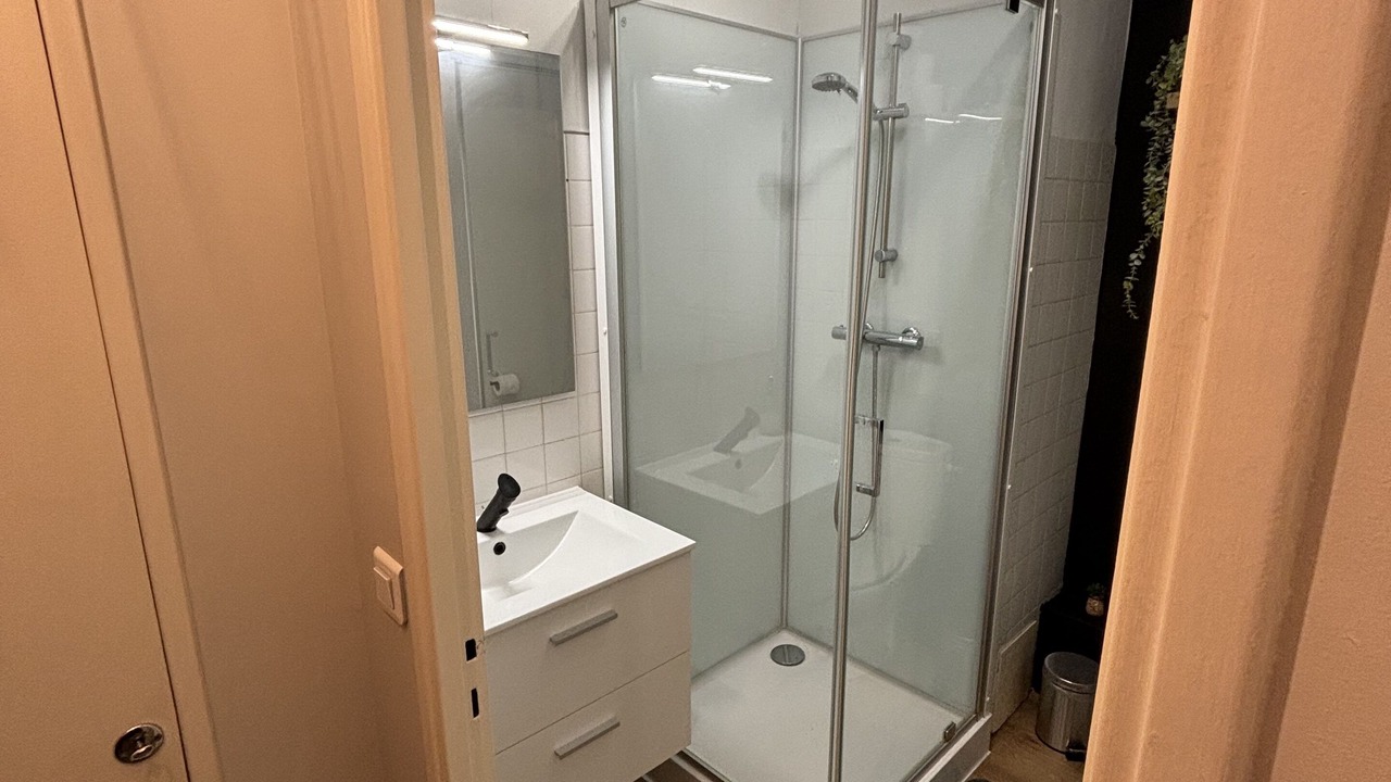 Photo of Bathroom in Paron