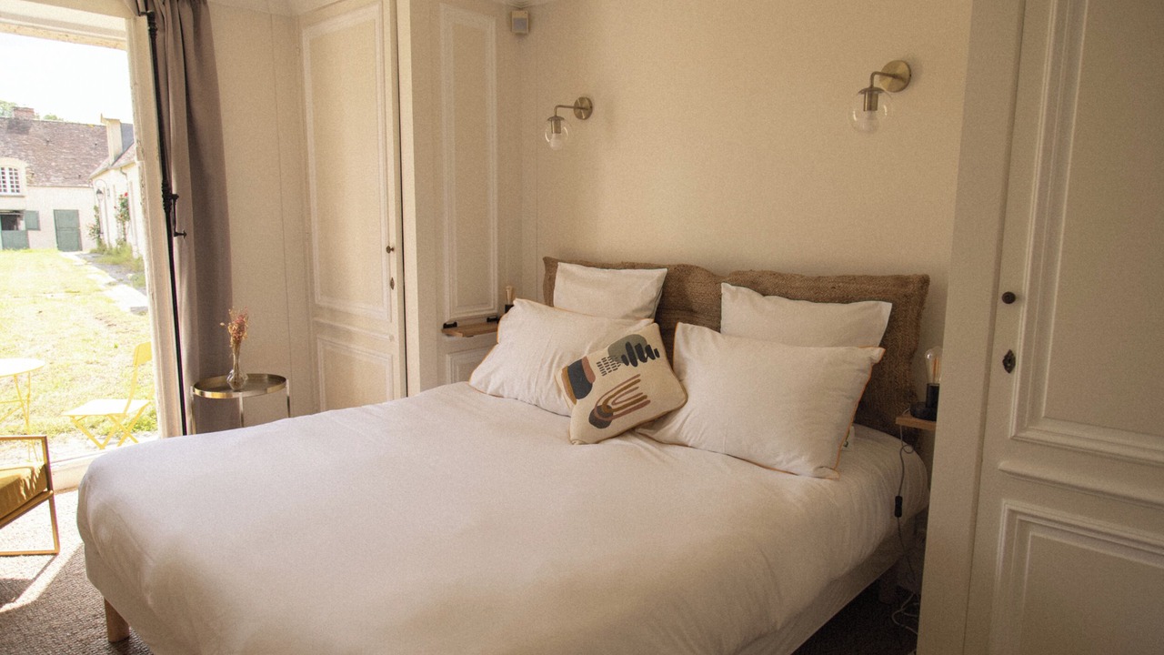 Photo of Bedroom in Poigny la Foret