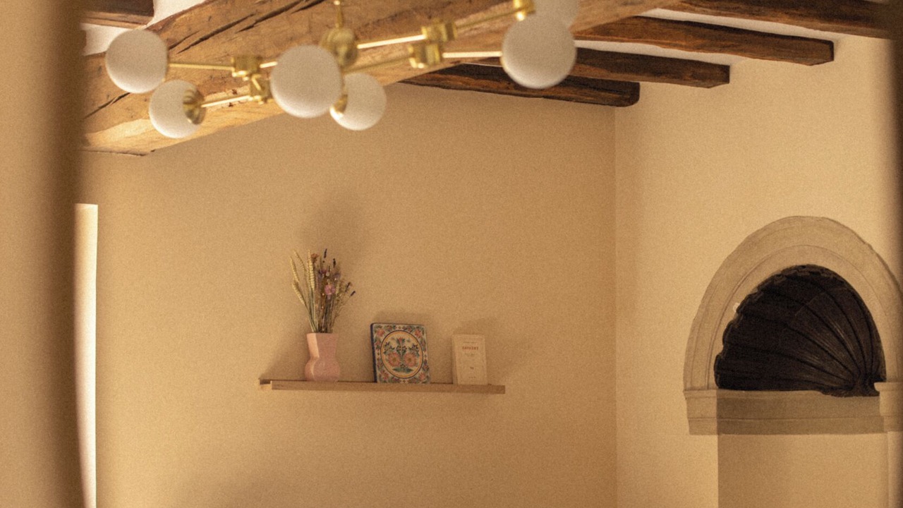 Photo of Bedroom in Poigny la Foret