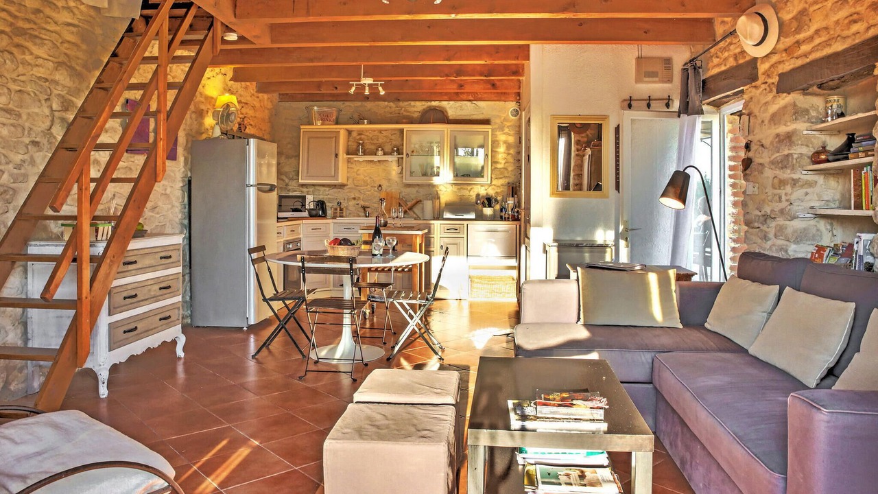 Photo of Bedroom in Saint-Jean-de-Maruejols-et-Avejan