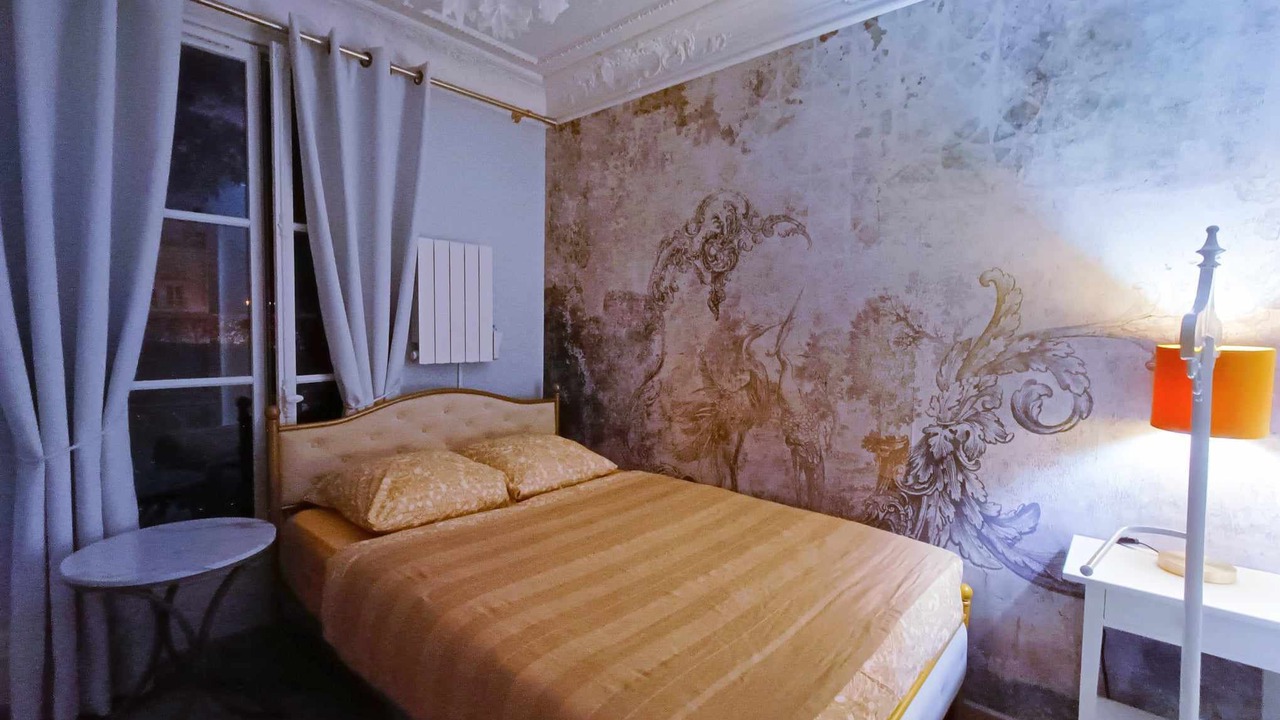 Photo of Bedroom in Notre-Dame