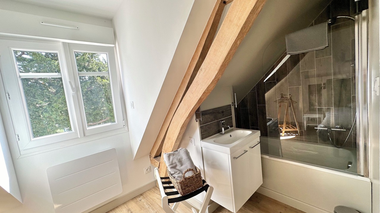 Photo of Bathroom in Verton