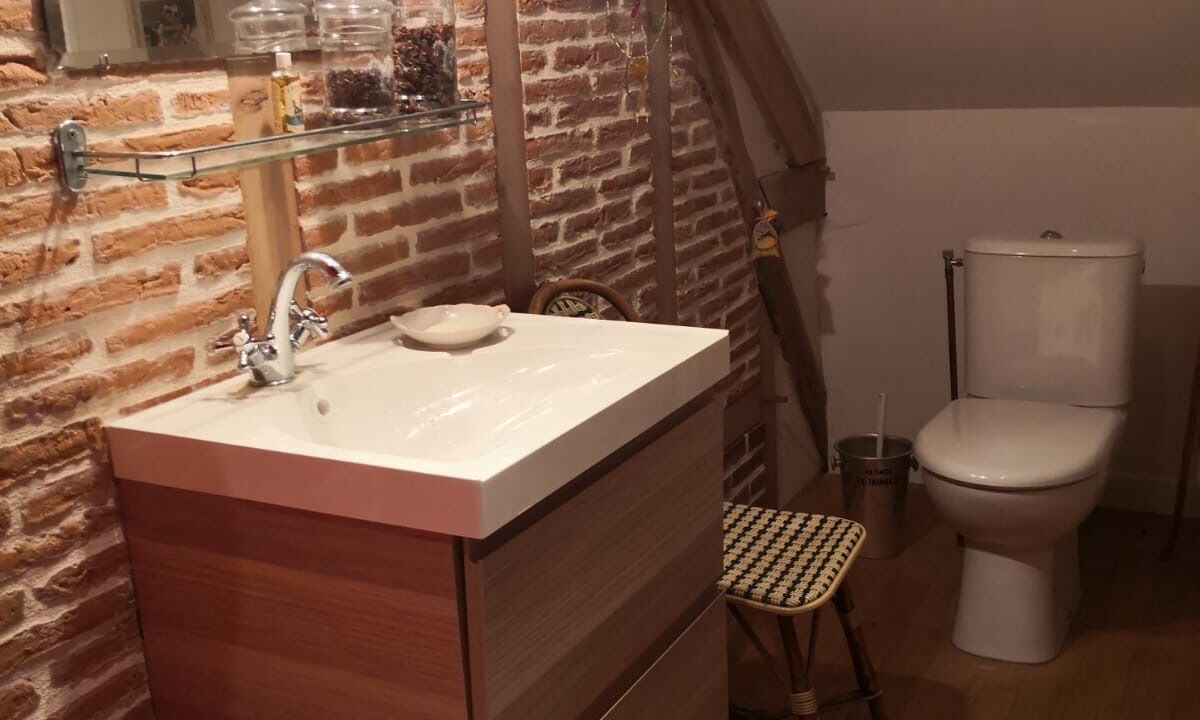 Photo of Bathroom in Lorris