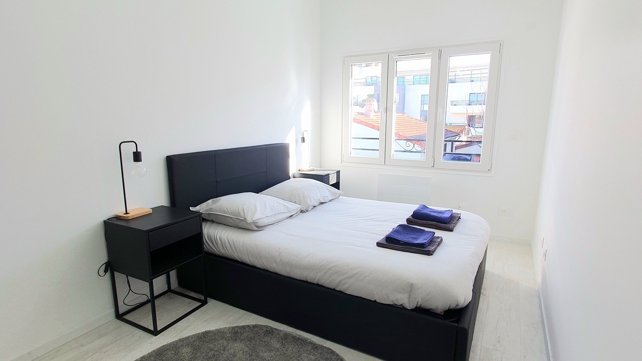Photo of Bedroom in Colombes