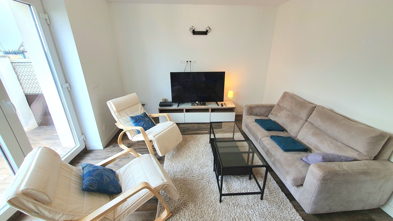 Photo of Livingroom in Colombes