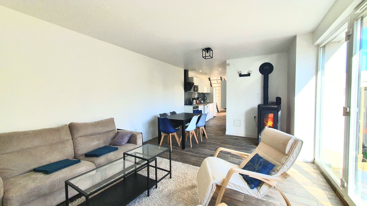 Photo of Livingroom in Colombes