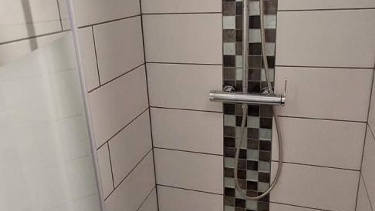 Photo of Bathroom in Verchain-Maugre