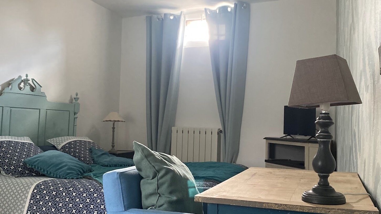 Photo of Bedroom in Jouarre