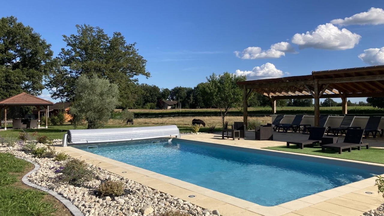 Photo of Outdoor in Romenay