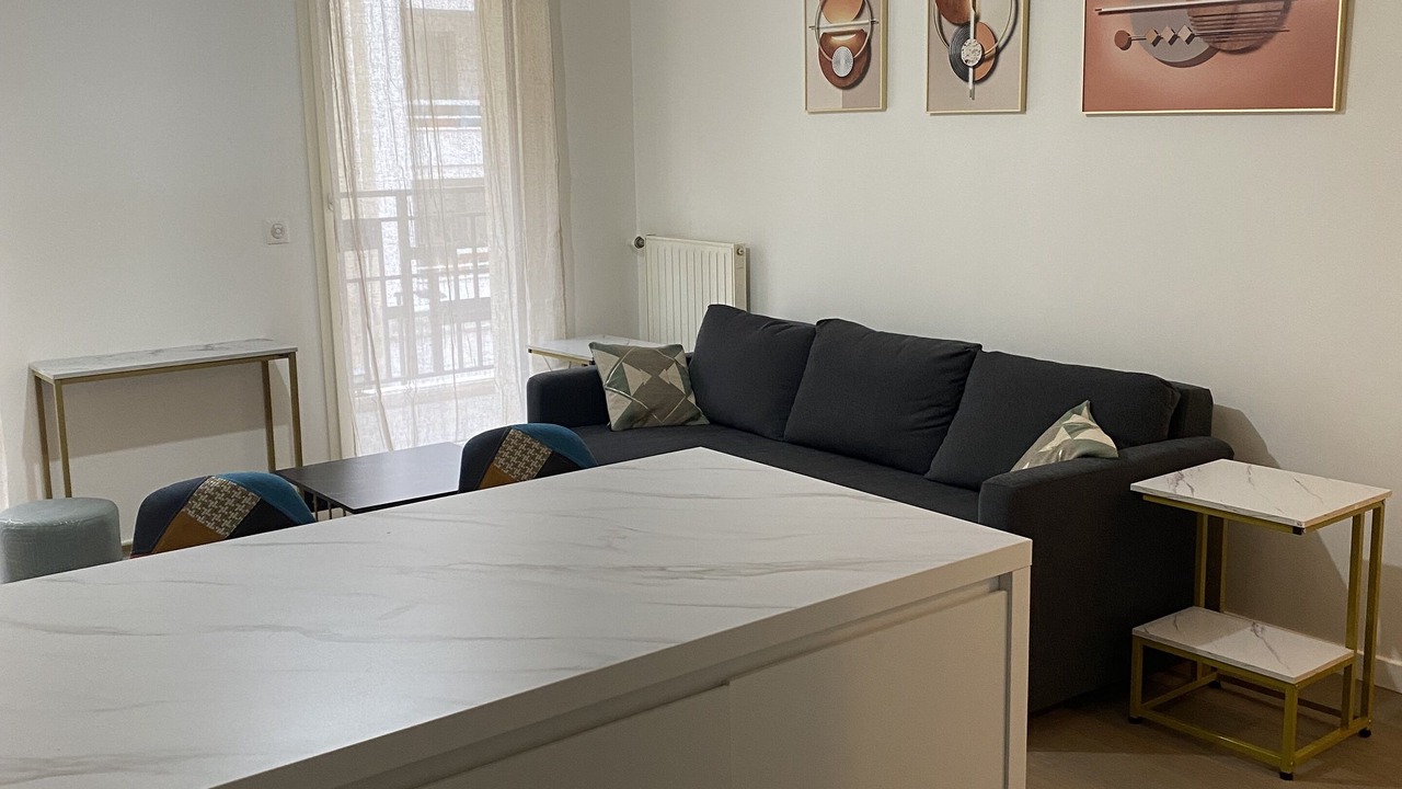 Photo of Livingroom in Levallois-Perret