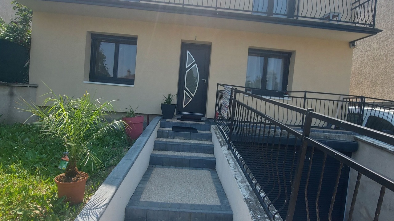 Photo of Outdoor in Les Mureaux