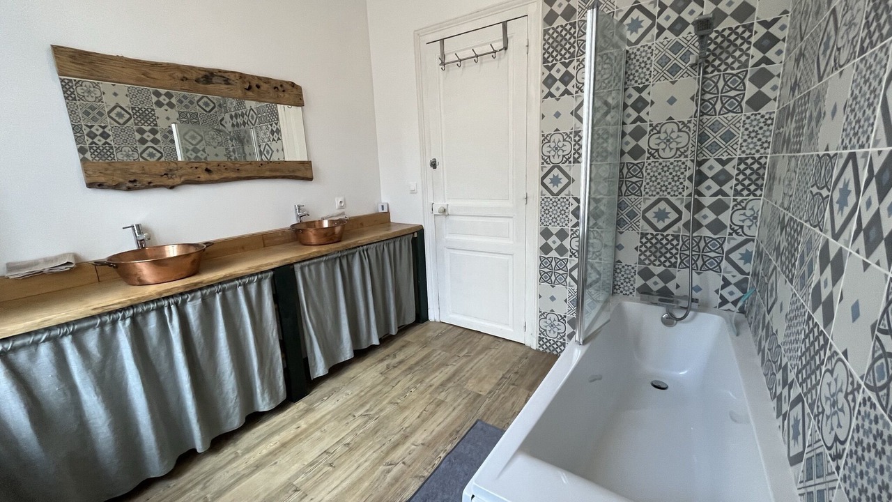 Photo of Bathroom in Vireux-Wallerand