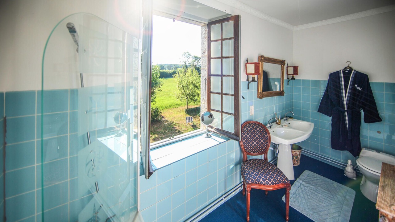 Photo of Bathroom in Chemilly