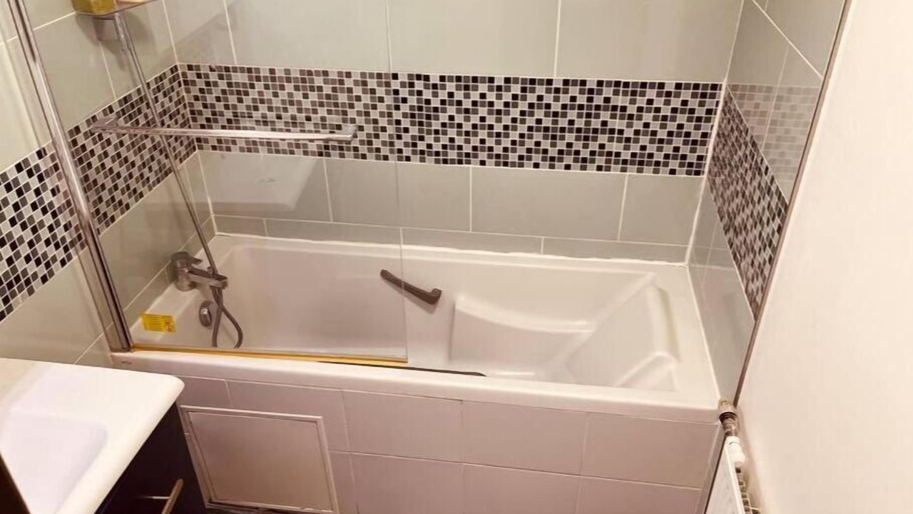 Photo of Bathroom in Saint-Gratien