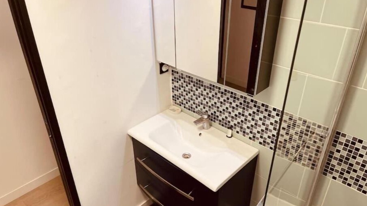 Photo of Bathroom in Saint-Gratien