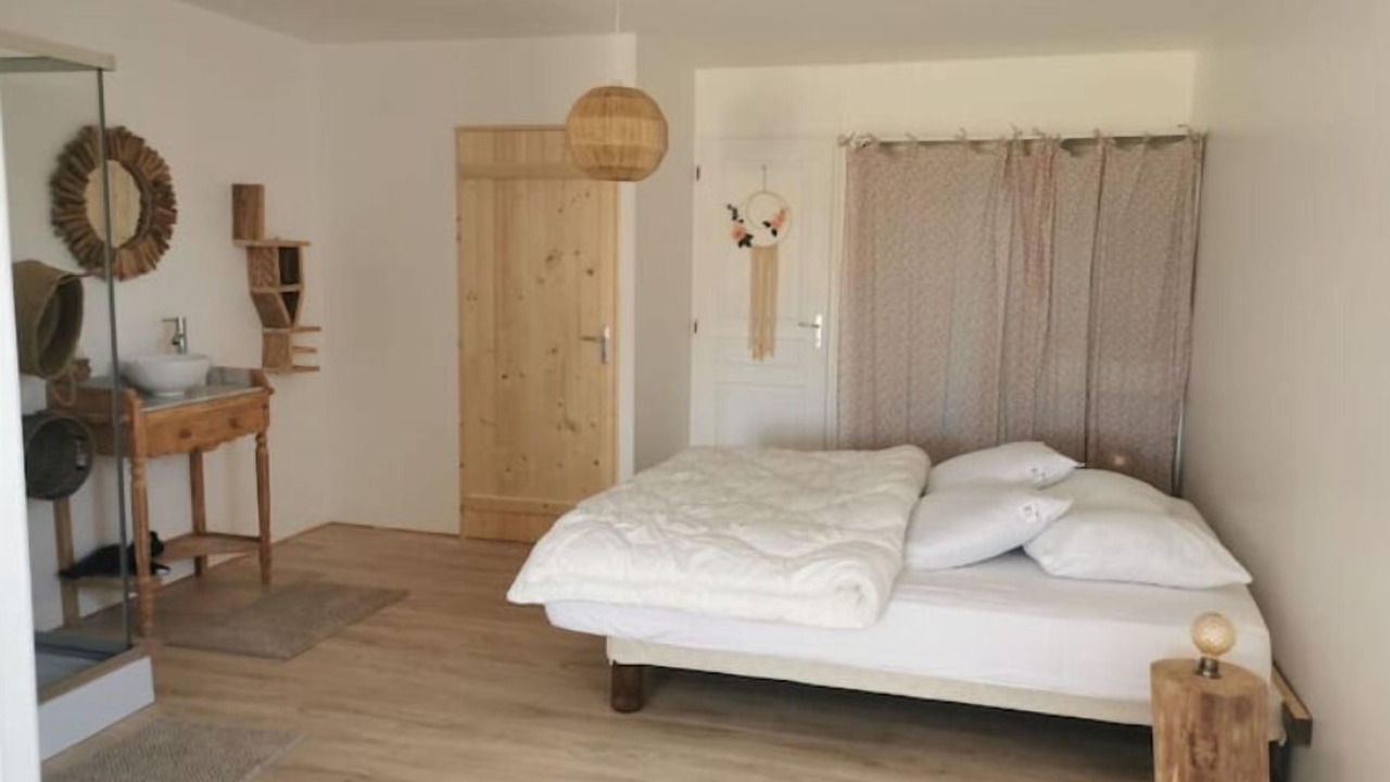 Photo of Bedroom in Saint-Martin-le-Gaillard