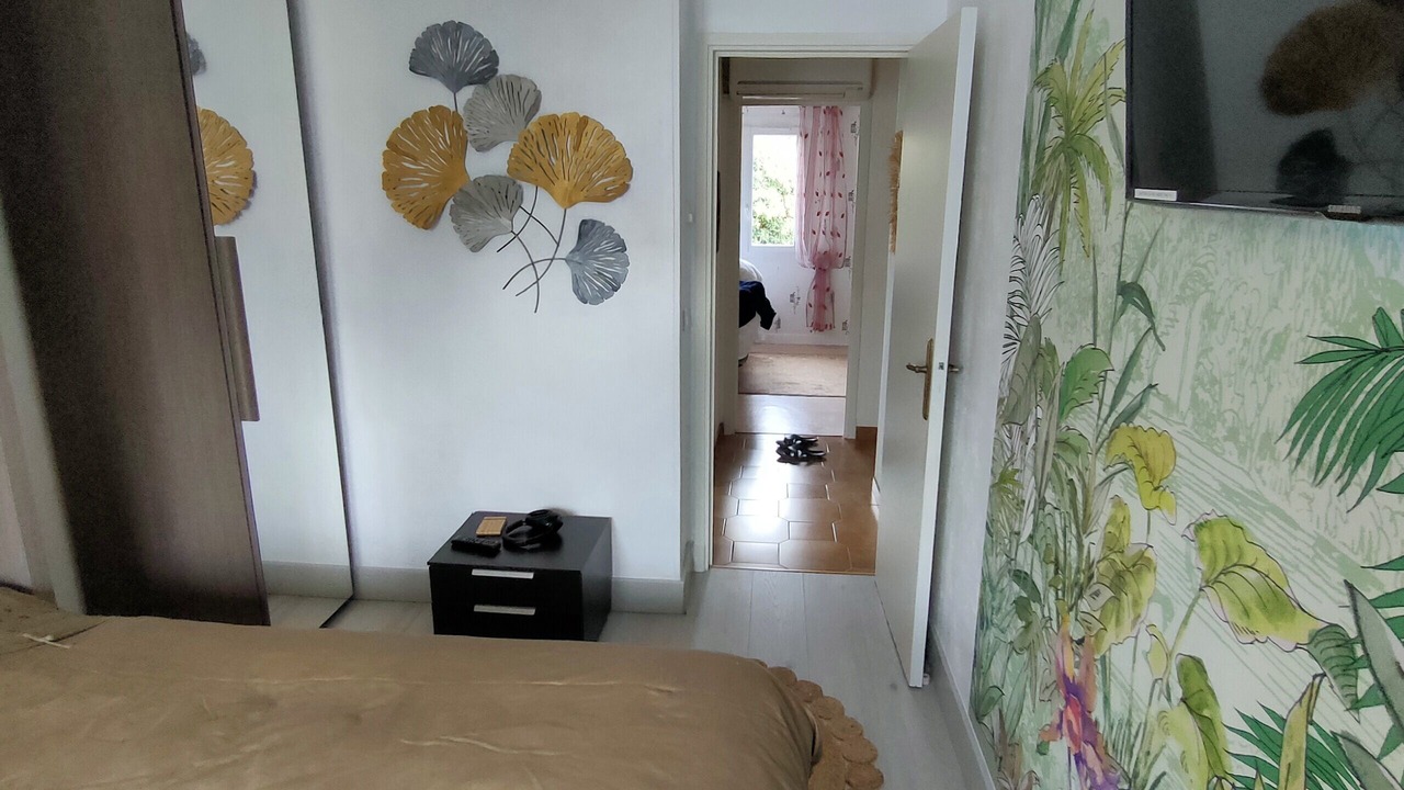 Photo of Bedroom in Roujan