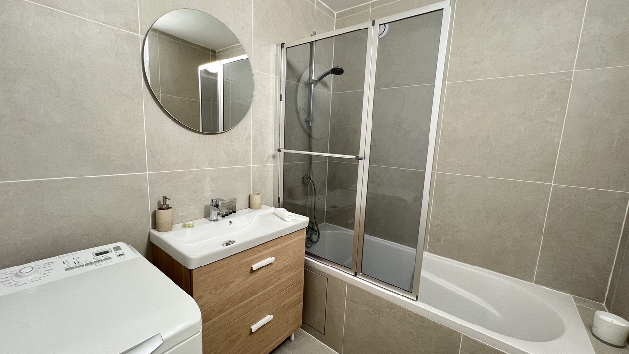 Photo of Bathroom in Port