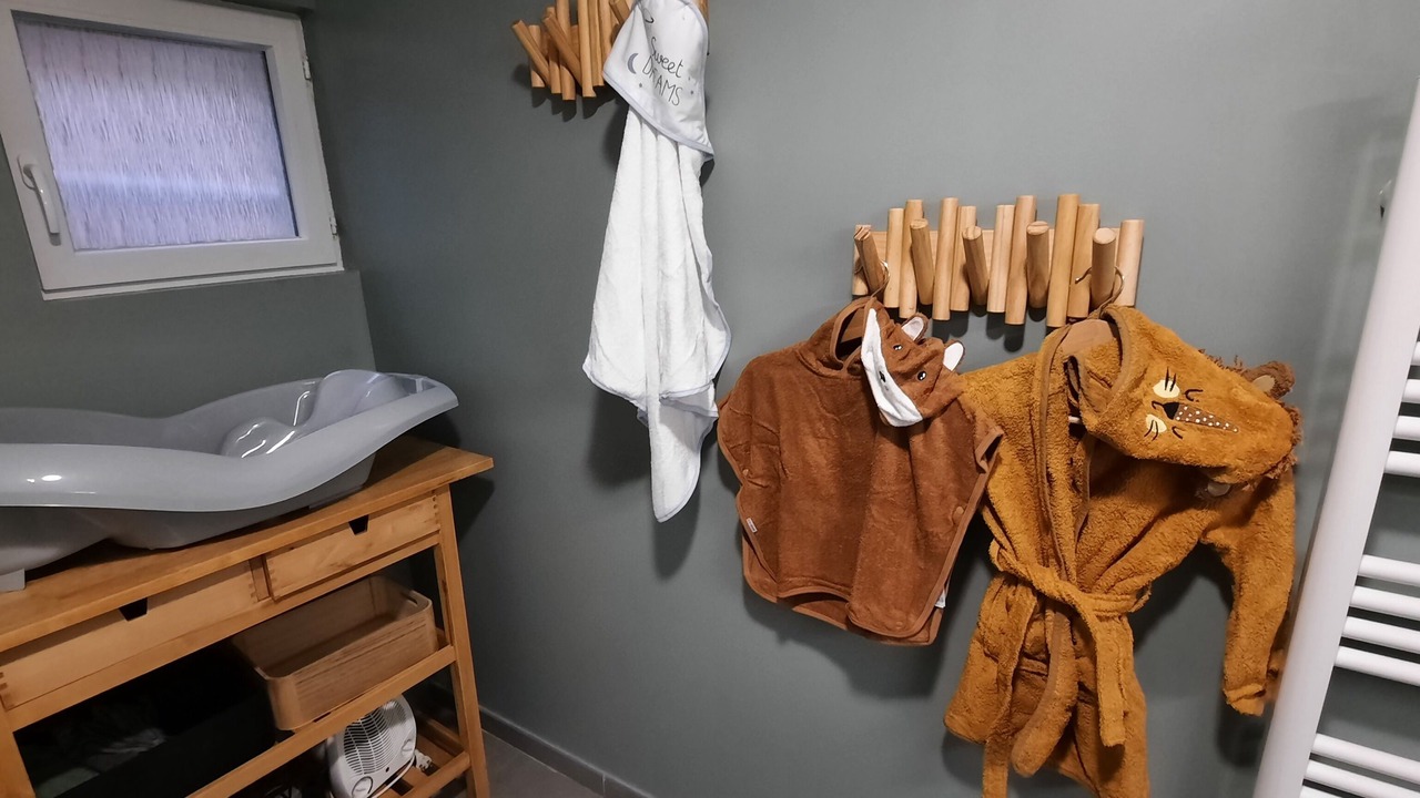 Photo of Bathroom in Nesles