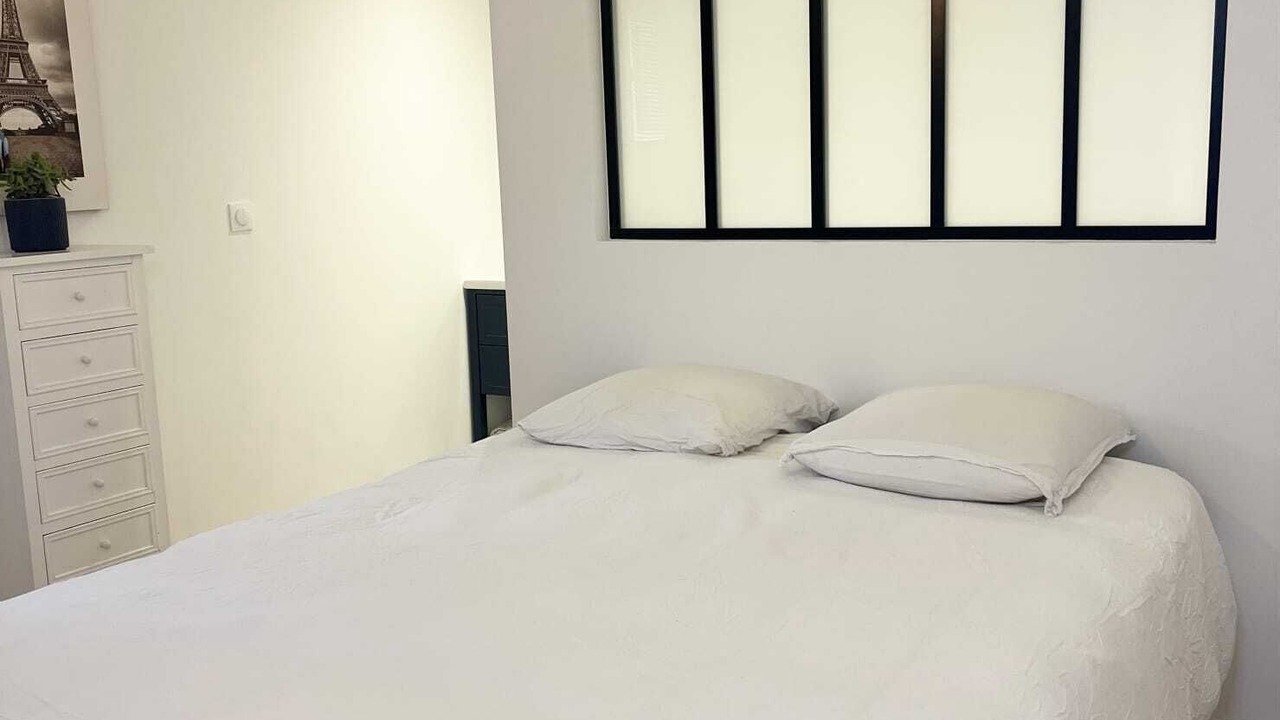Photo of Bedroom in Houilles