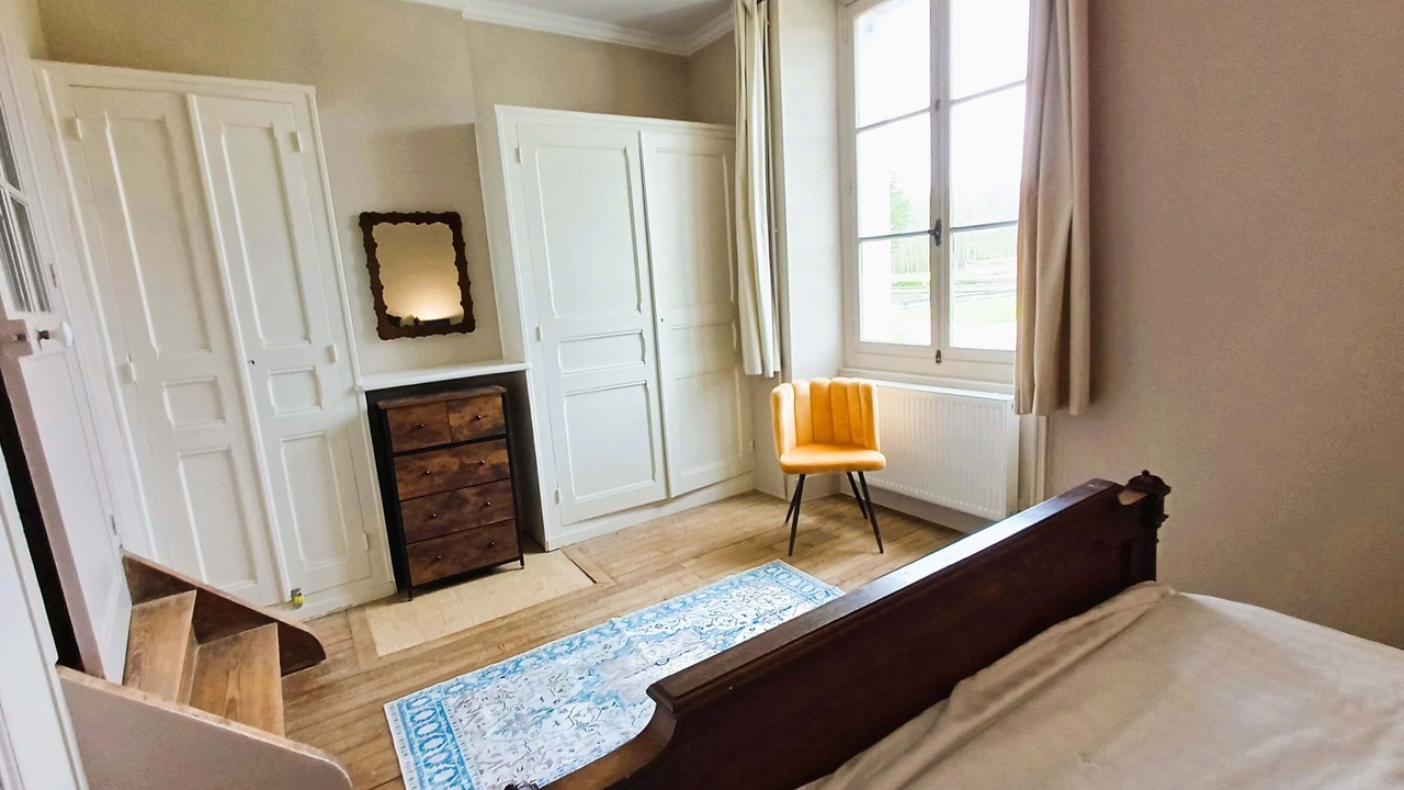 Photo of Bedroom in Ocquerre