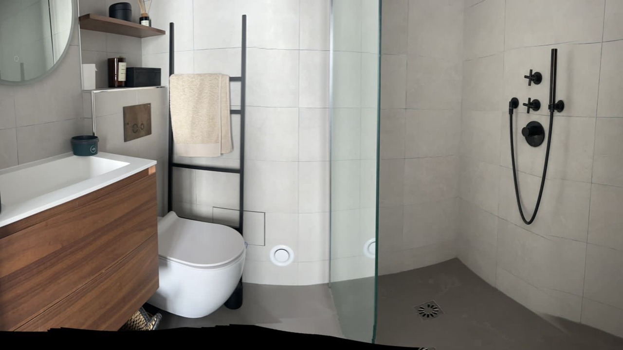 Photo of Bathroom in Issy-les-Moulineaux