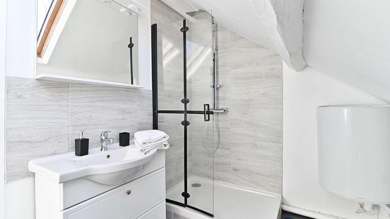Photo of Bathroom in Tournan-en-Brie