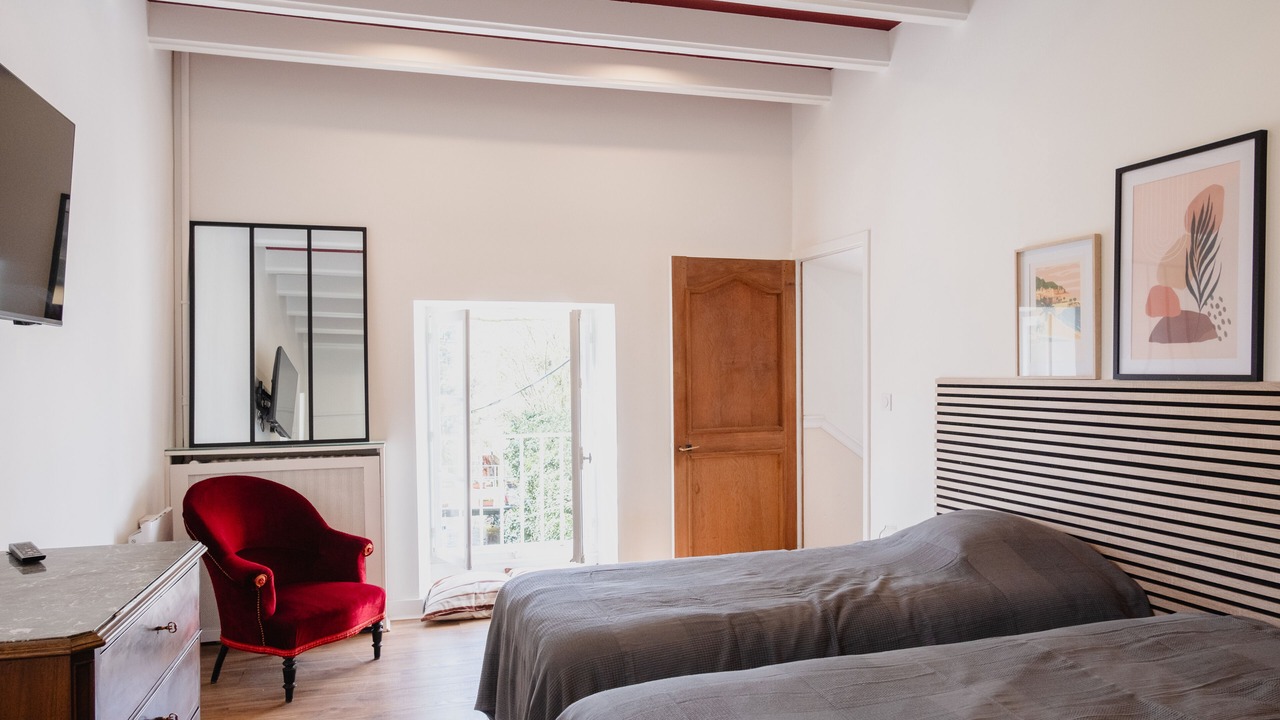 Photo of Bedroom in Saint Germain les Arpajon