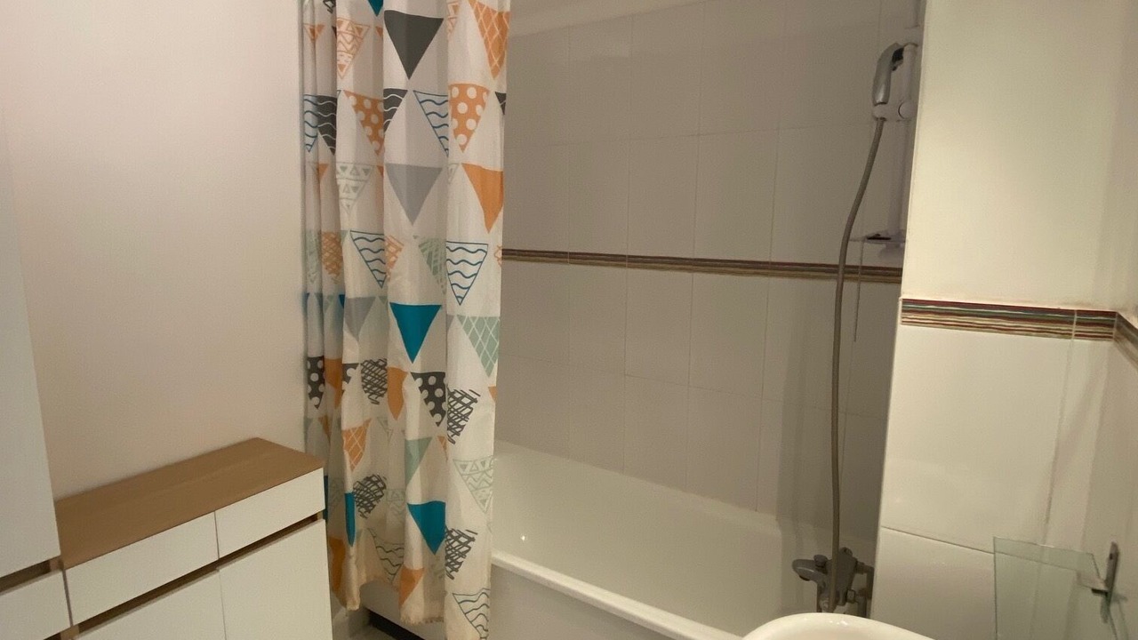 Photo of Bathroom in Cergy