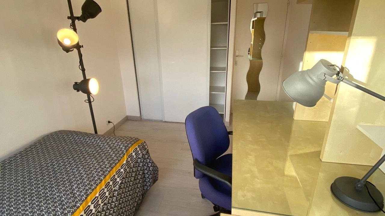Photo of Bedroom in Cergy
