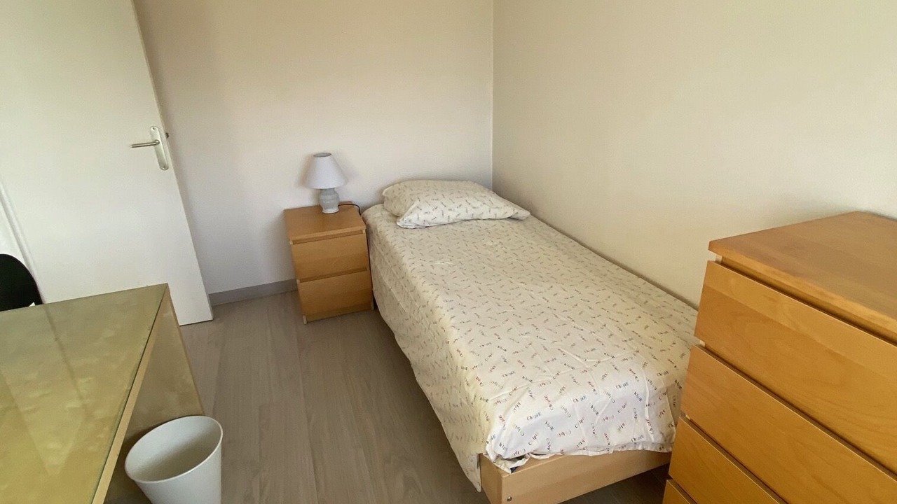 Photo of Bedroom in Cergy