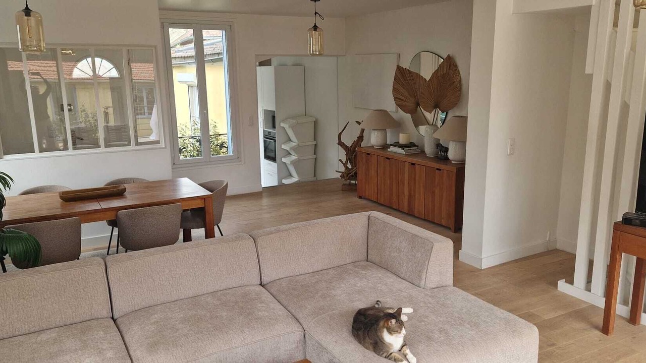 Photo of Livingroom in Le Mesnil-le-Roi