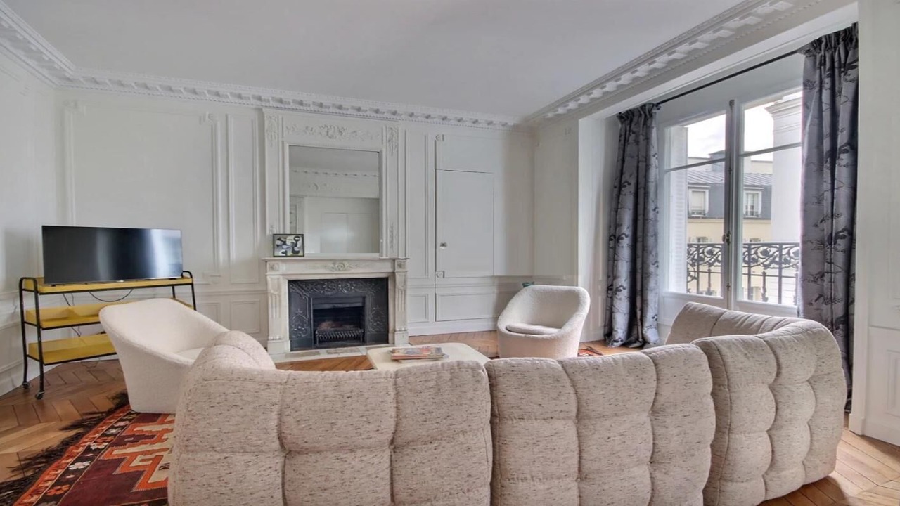 Photo of Livingroom in Notre-Dame-des-Champs