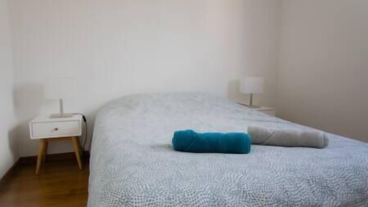 Photo of Bedroom in Lens