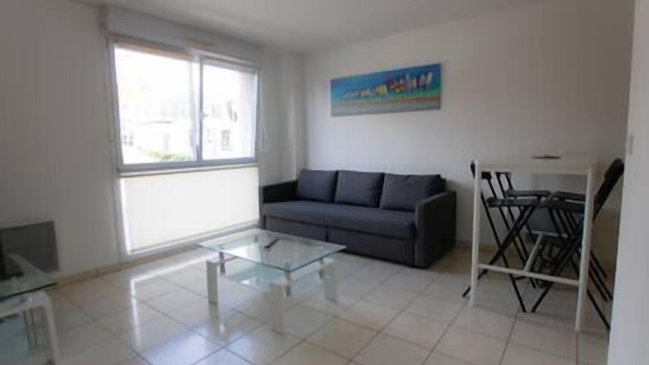 Photo of Livingroom in Lens