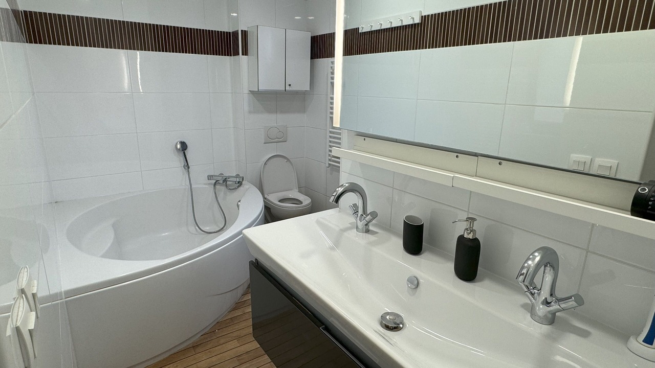 Photo of Bathroom in Necker