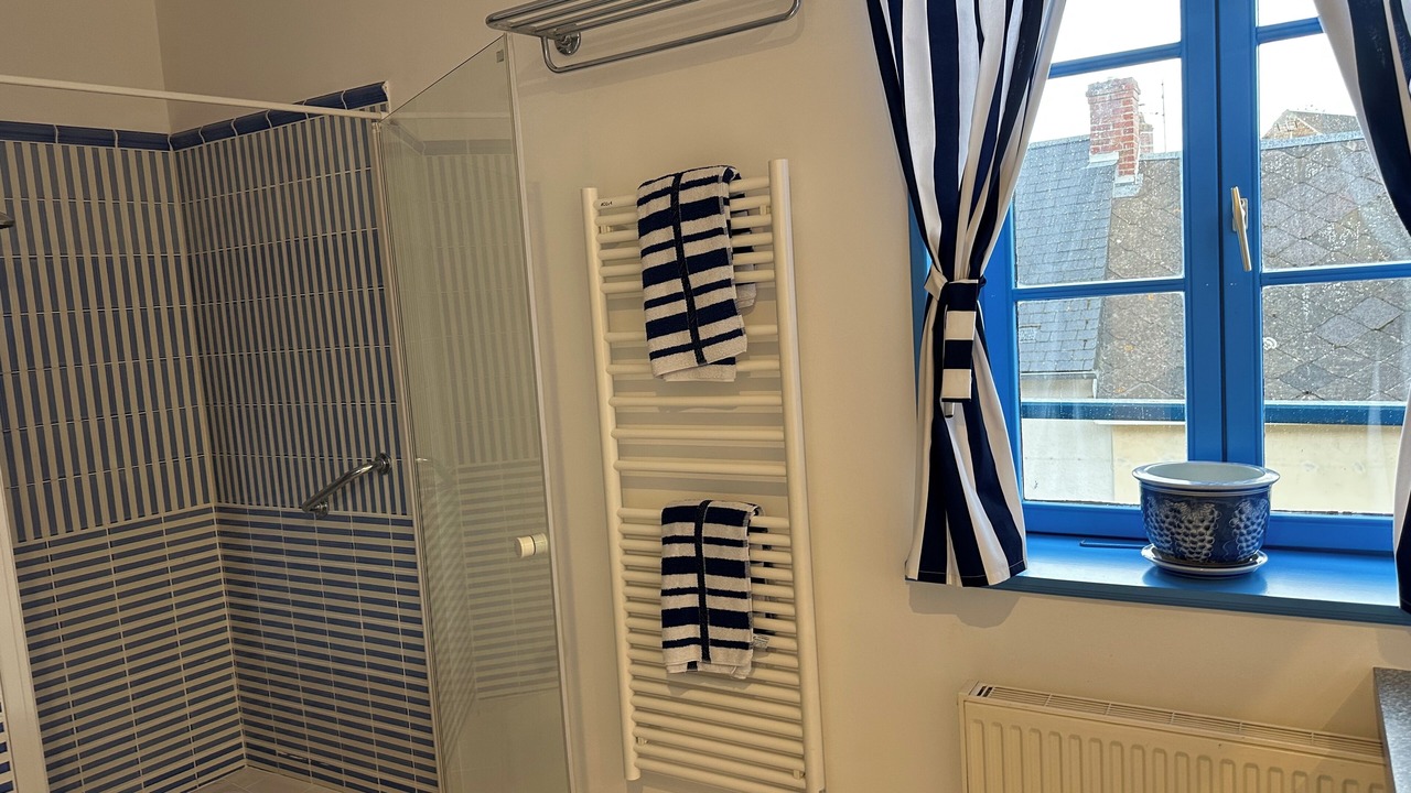 Photo of Bathroom in Moyenneville