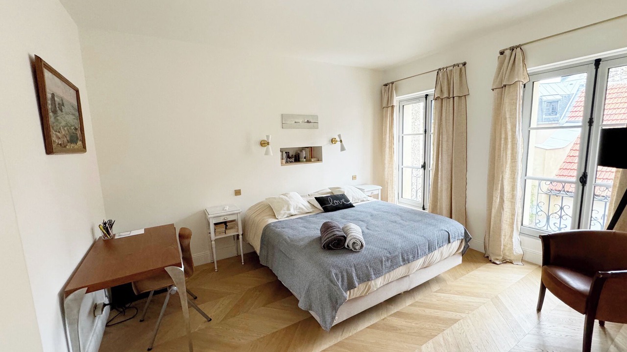 Photo of Bedroom in Notre-Dame