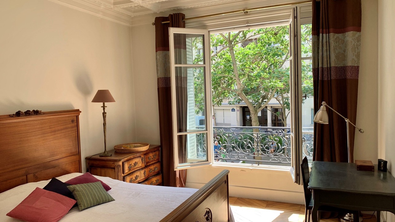 Photo of Bedroom in Val-de-Grace