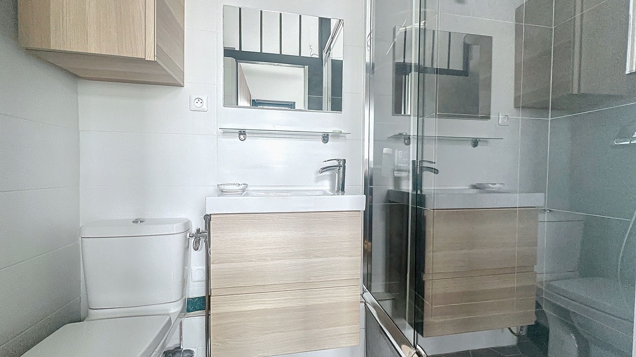 Photo of Bathroom in Montrouge