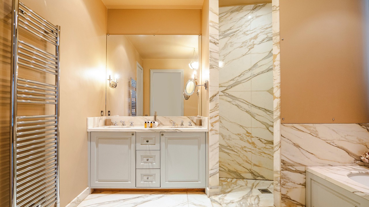 Photo of Bathroom in Notre Dame