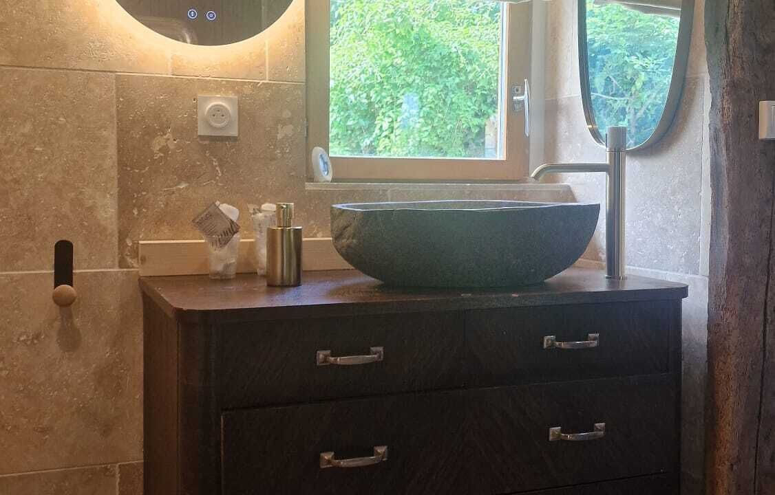 Photo of Bathroom in Courcelles-Sapicourt