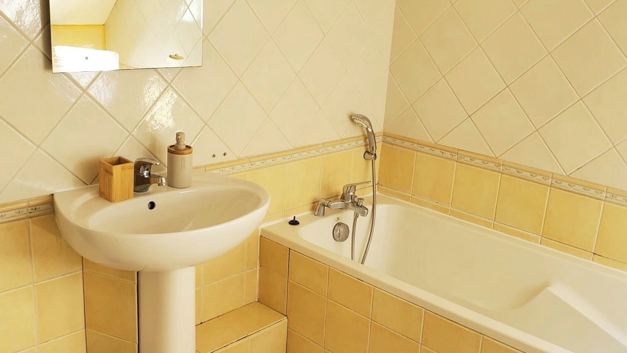 Photo of Bathroom in Rubelles