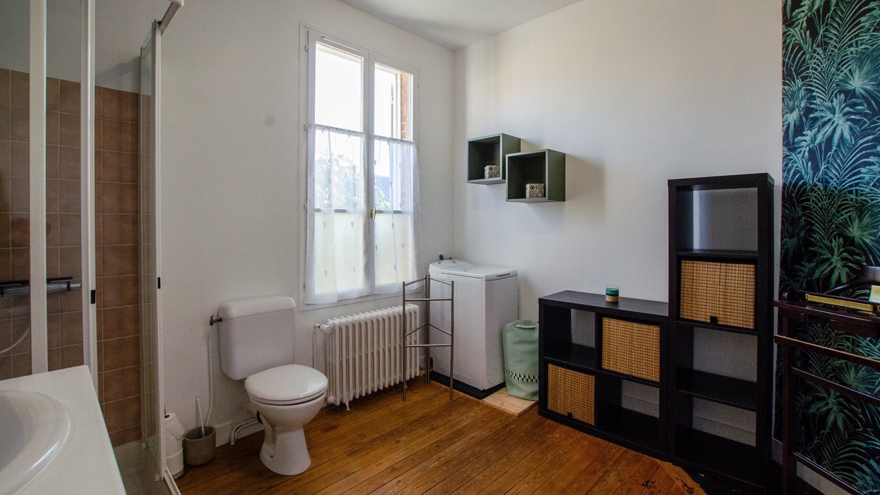 Photo of Bathroom in Offranville