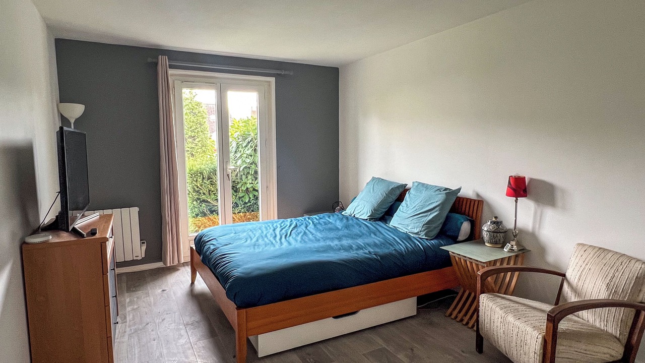 Photo of Bedroom in Cernay-la-Ville