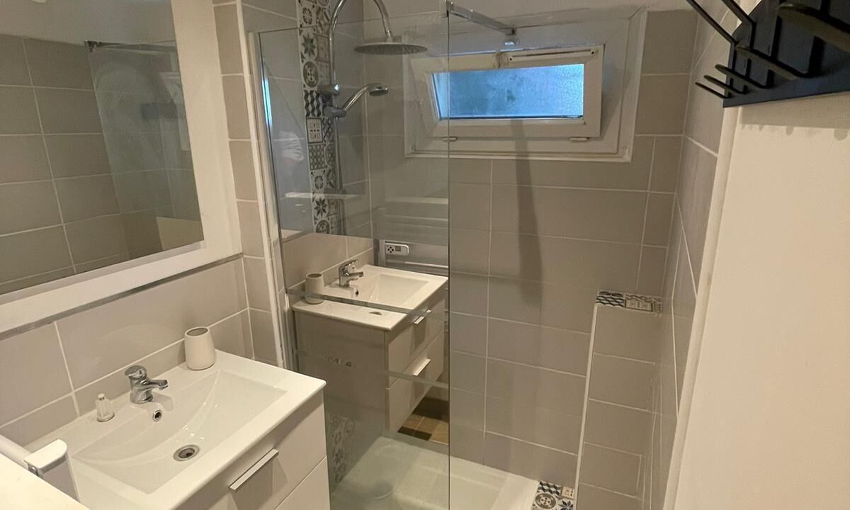 Photo of Bathroom in Vitre